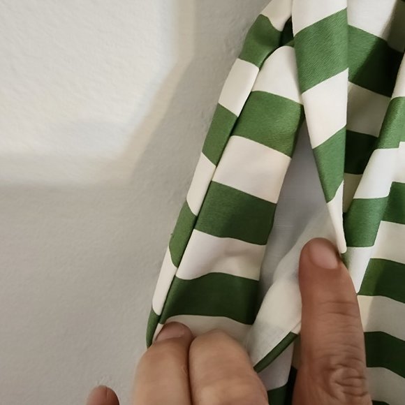 Modcloth Women Skirt A Line Pleated,M, Striped Strech, Zip, Hook Loop, Classic - Picture 11 of 15